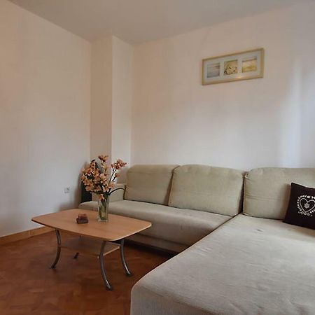 Apartments Villa Dolmar Vodice Exterior photo