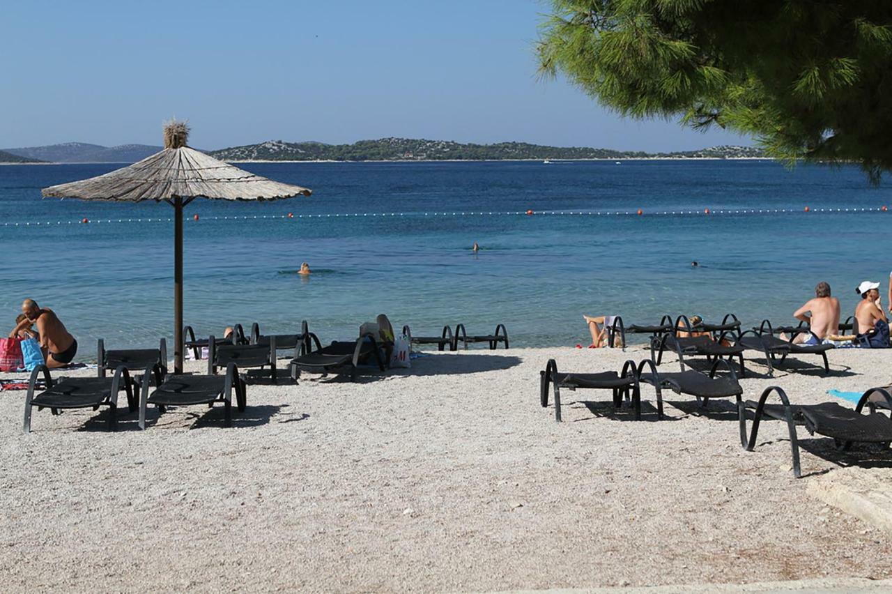 Apartments Villa Dolmar Vodice Exterior photo